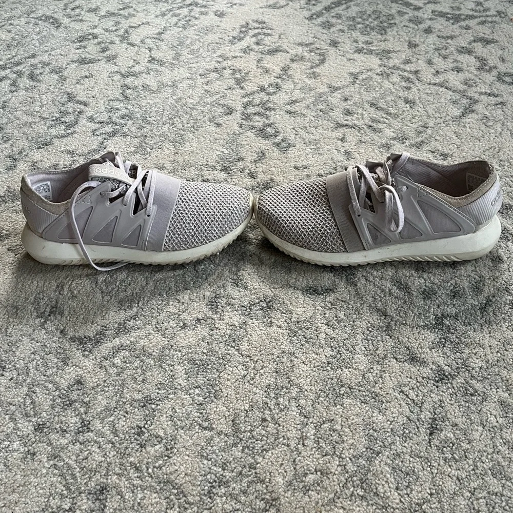 Adidas sneakers - Picture 4 of 4